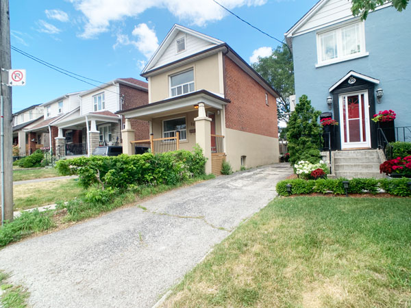 28 Mahoney Ave North York Detached Home image1