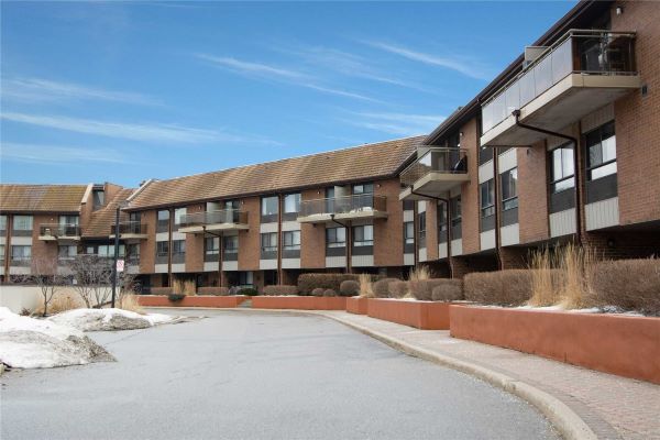 1000 Cedarglen Gate Mississauga