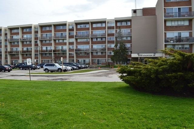 1050 Stainton Dr Mississauga