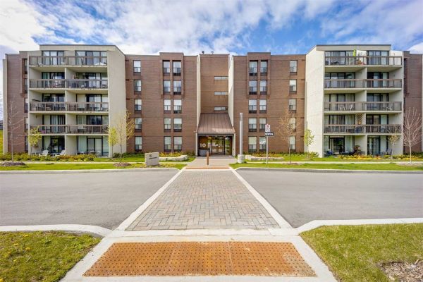 10 Fashion Roseway Toronto