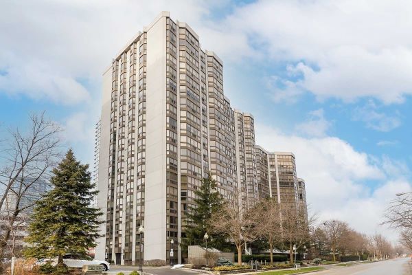 
10 Kenneth Ave North York Toronto