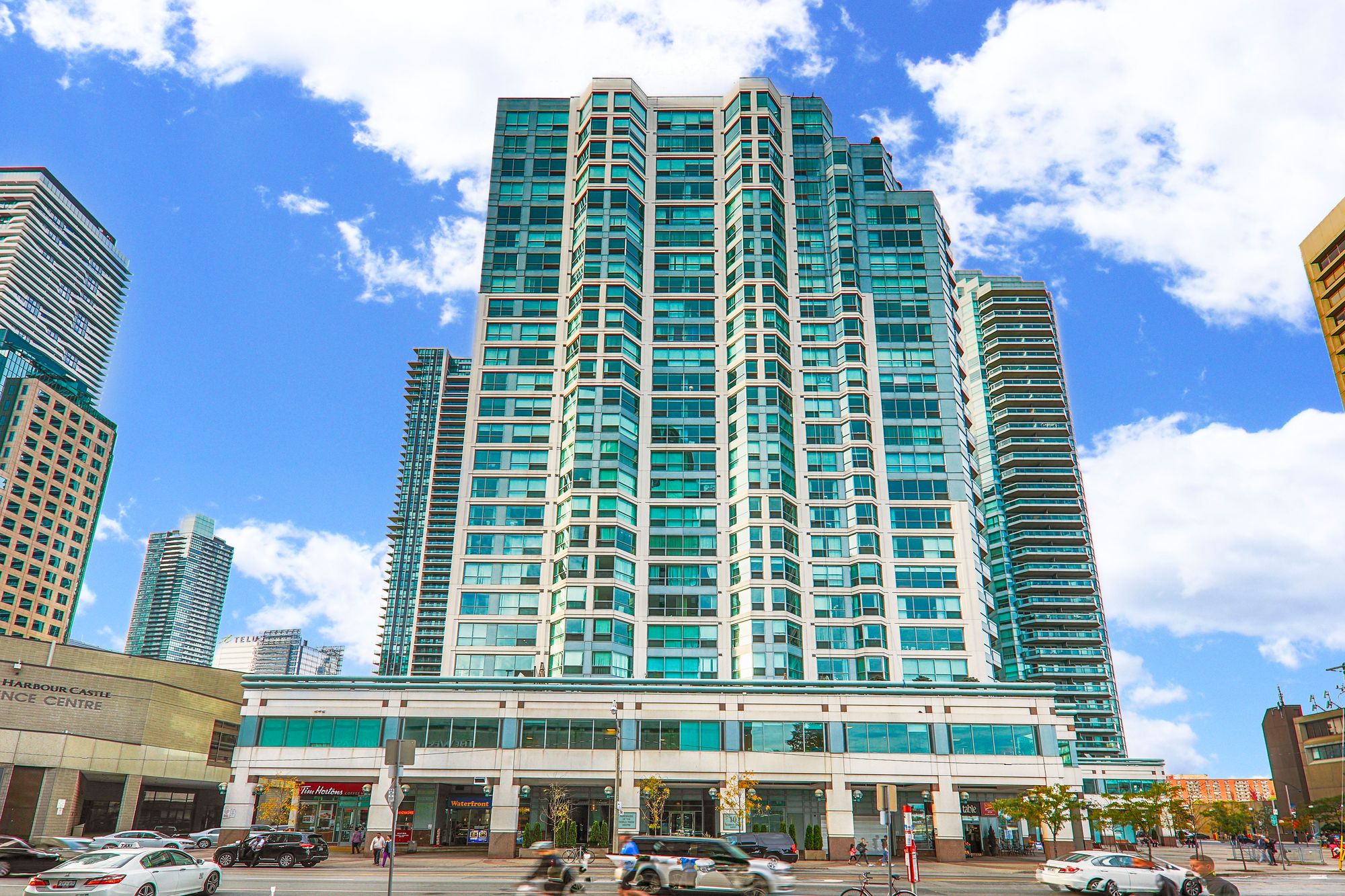 
10 Yonge St Downtown Toronto