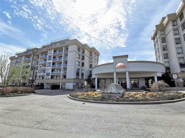 
11121 Yonge St  Richmond Hill