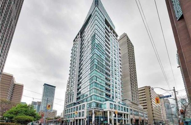 1121 Bay St Toronto