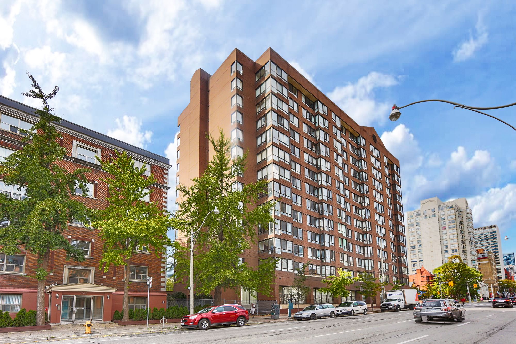 
117 Gerrard St E Downtown Toronto