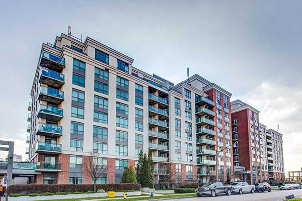 
120 Dallimore Circ North York Toronto