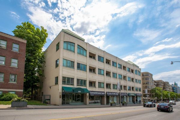 1231 Yonge St  Toronto