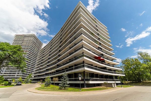 135 Antibes Dr Toronto