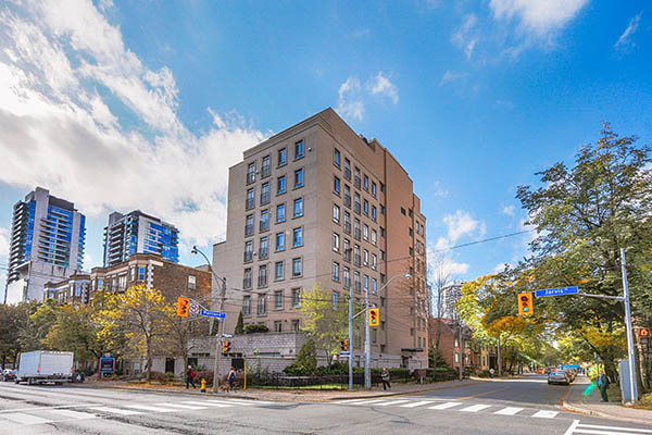 
135 Maitland St Downtown Toronto