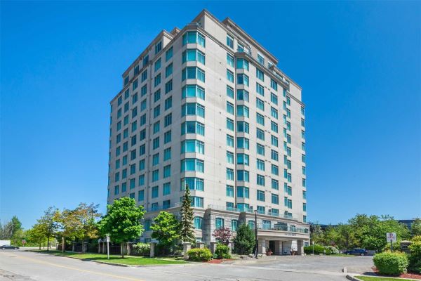 
135 Pond Dr  Markham