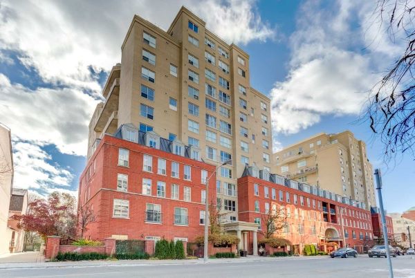 139 Merton St Toronto