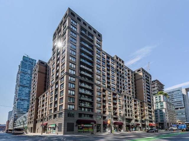 140 Simcoe St Toronto