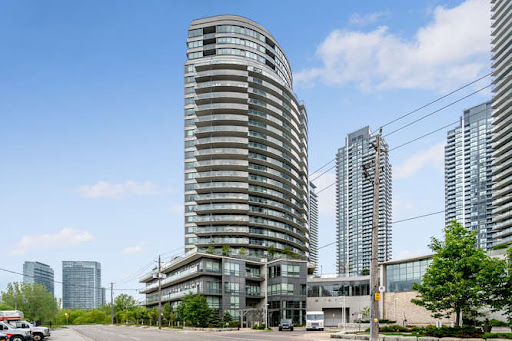 
15 Legion Rd Etobicoke Toronto            