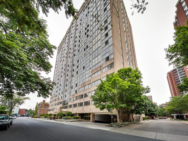 
15 Maitland Pl Downtown Toronto