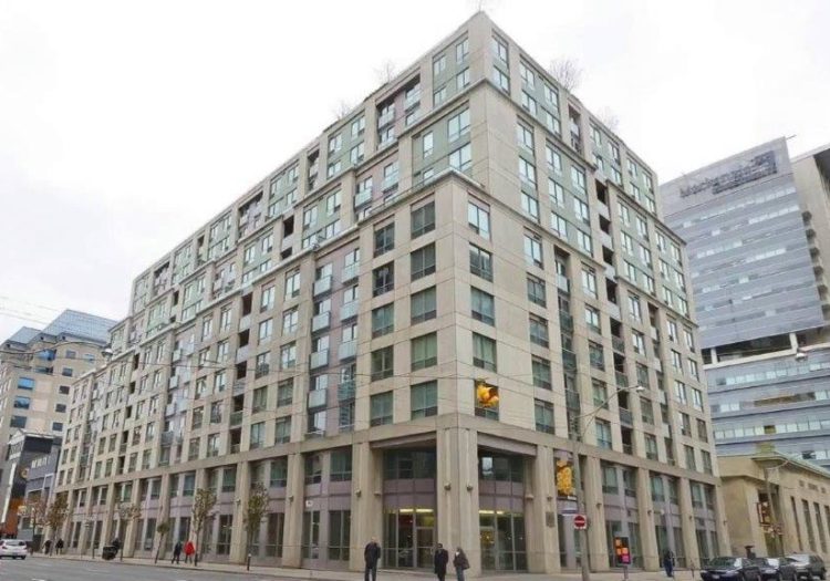 168 Simcoe St Toronto