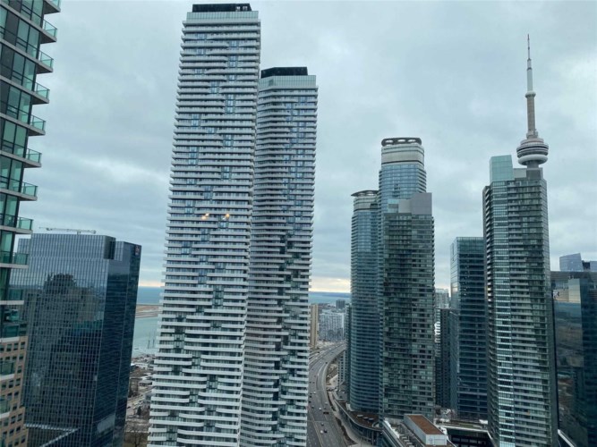 
16 Harbour St Downtown Toronto            