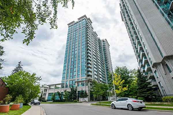 
17 Anndale Dr North York Toronto