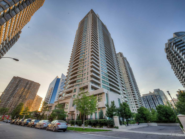 18 Spring Garden Ave Toronto