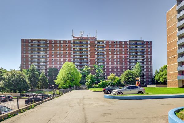 
1950 Kennedy Rd Scarborough Toronto