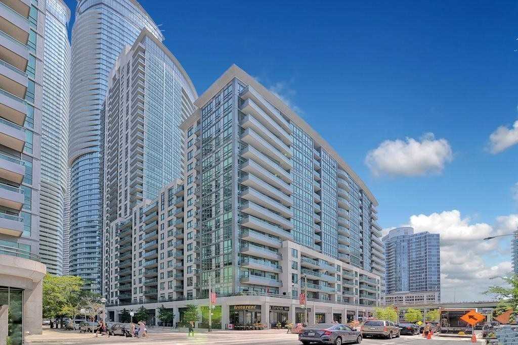 
19 Grand Trunk Cres Downtown Toronto            