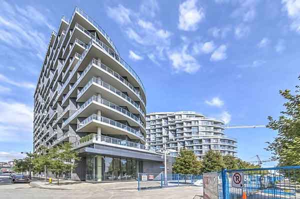 
1 Edgewater Dr Downtown Toronto