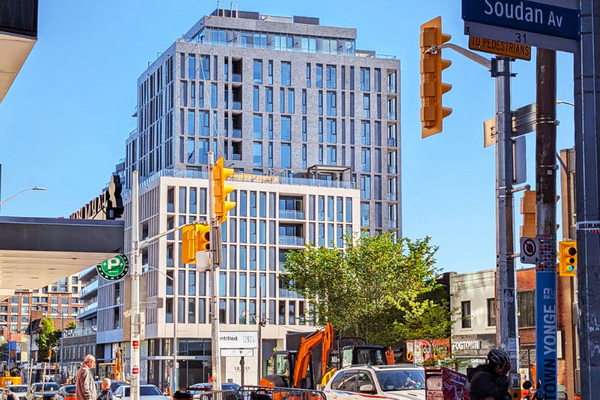 1 Hillsdale Ave W Toronto