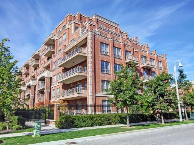 
20 Burkebrook Pl North York Toronto
