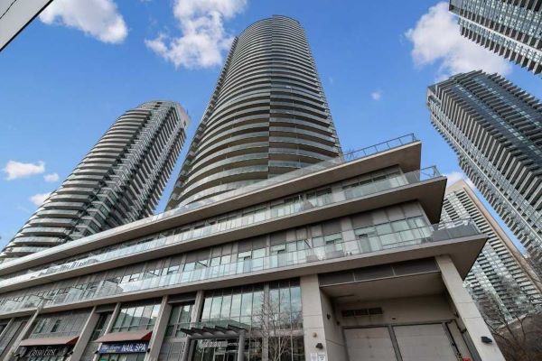 
2230 Lake Shore Blvd W Etobicoke Toronto