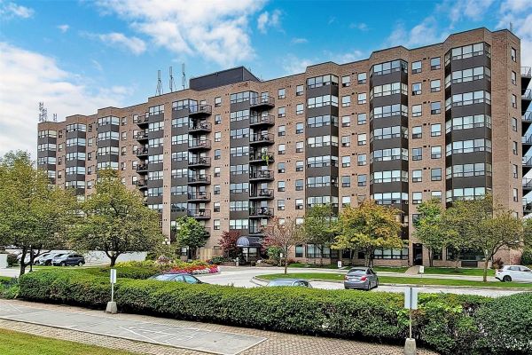 
2 Raymerville Dr  Markham