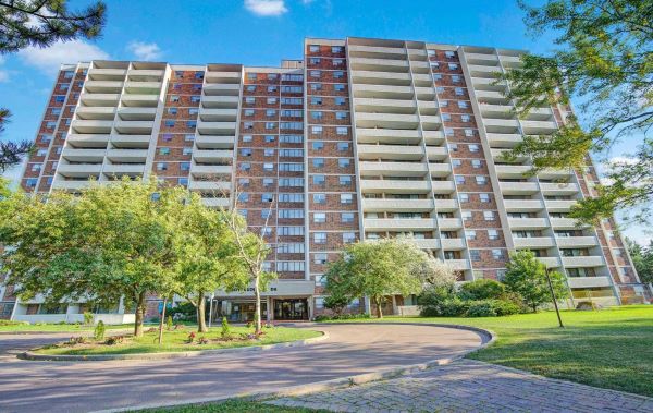 
301 Prudential Dr Scarborough Toronto