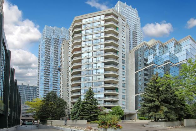 
30 Holly St Midtown Toronto