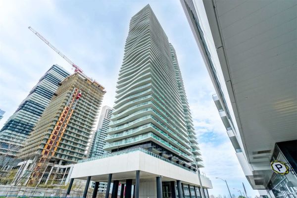 
33 Shore Breeze Dr Etobicoke Toronto