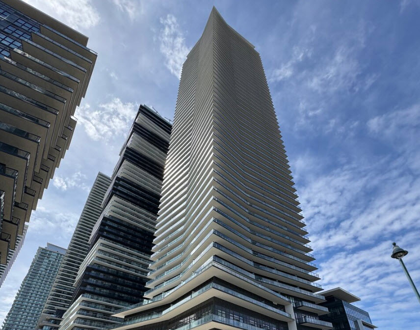 38 Annie Craig Dr Toronto