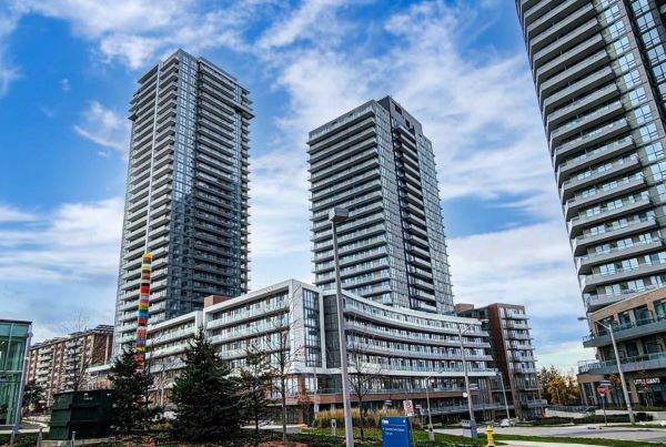 
38 Forest Manor Rd North York Toronto