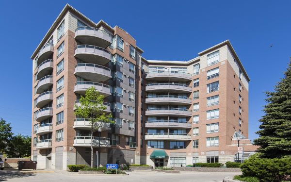 
4640 Kimbermount Ave  Mississauga