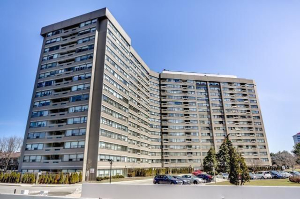 
475 The West Mall Etobicoke Toronto