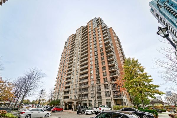 5229 Dundas St W Toronto