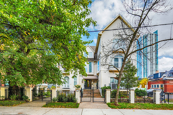 
539 Jarvis St Downtown Toronto