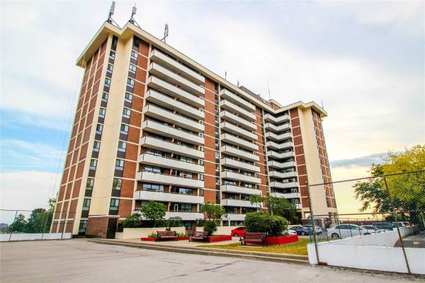 
541 Blackthorn Ave York Toronto