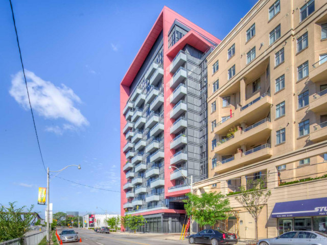 
560 Front St W Downtown Toronto