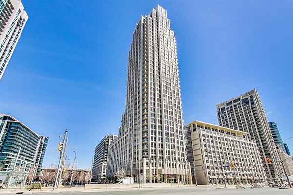 
628 Fleet St Downtown Toronto