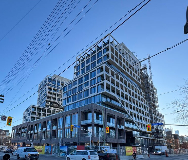 
635 Dundas St W Downtown Toronto