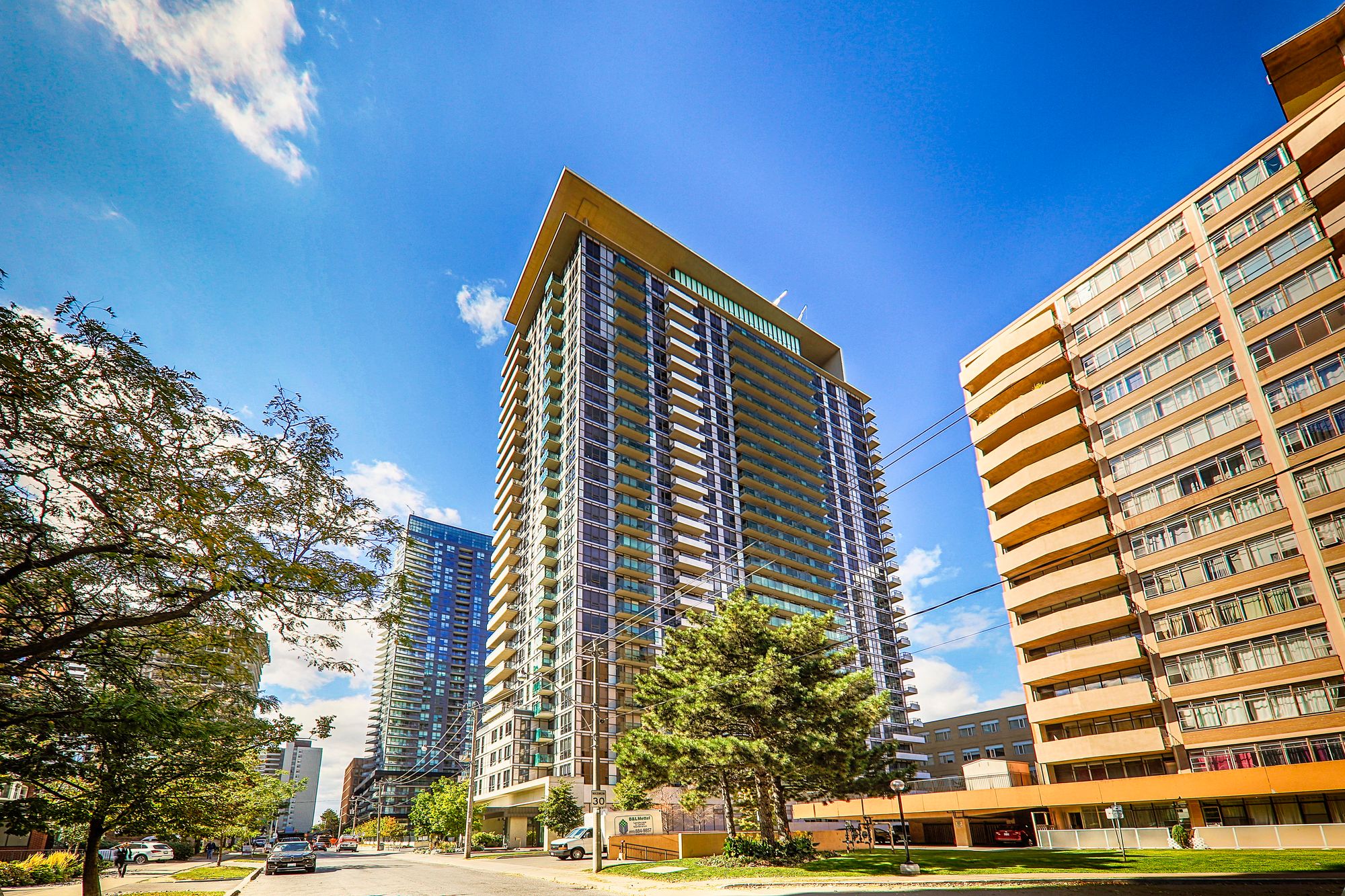 70 Roehampton Ave Toronto