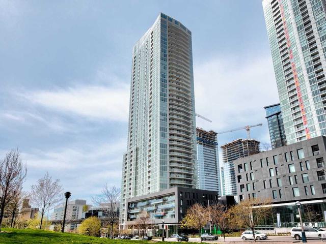 75 Queens Wharf Rd Toronto