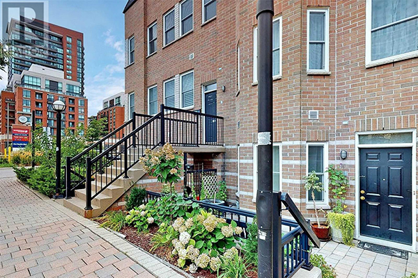 
760 Lawrence Ave W North York Toronto