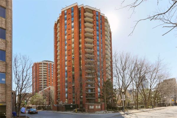 
77 Maitland Pl Downtown Toronto