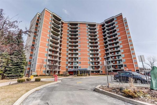 
7811 Yonge St  Markham