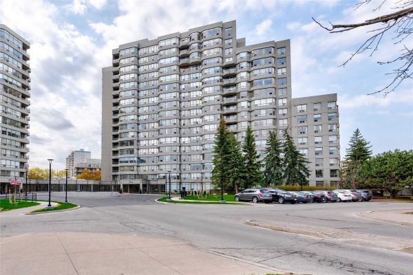 
7 Townsgate Dr  Vaughan