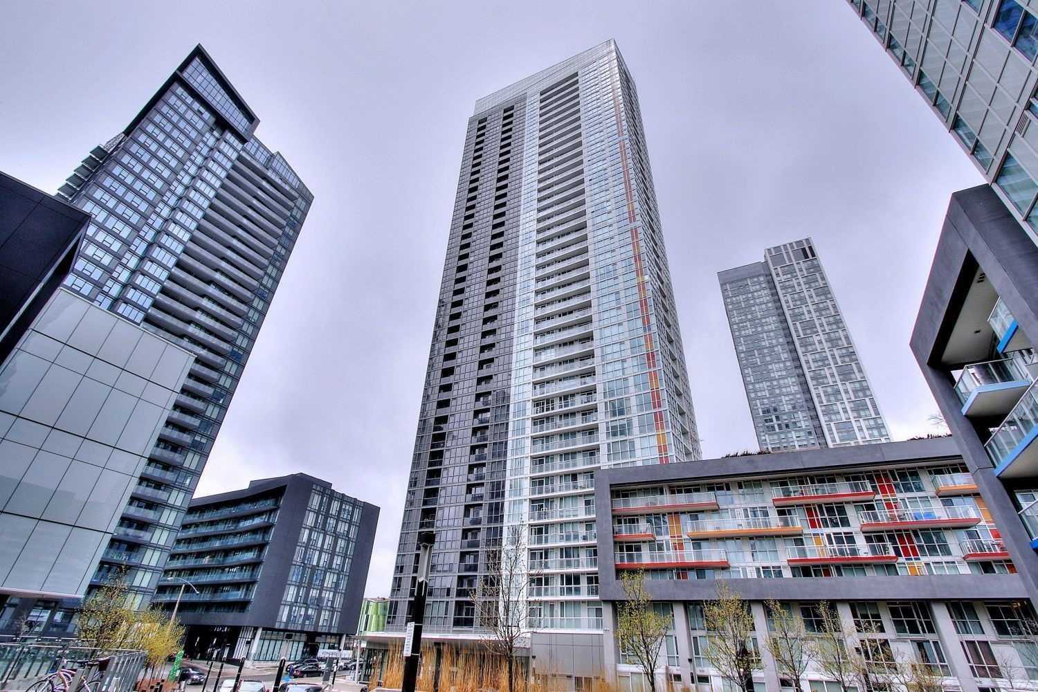 85 Queens Wharf Rd Toronto