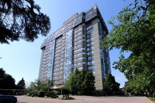 880 Dundas St W Mississauga